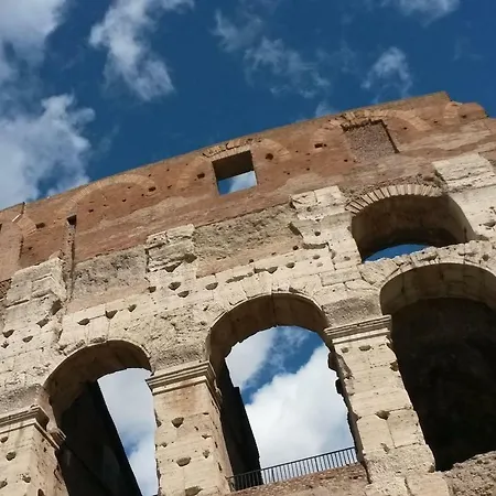 Cecilia's Terrace Al Colosseo Rome